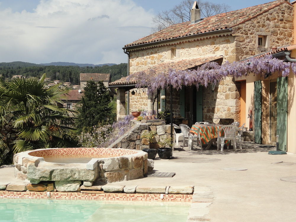 Chambre D'Hotes Au Creux Du Chambon Joyeuse Exterior foto